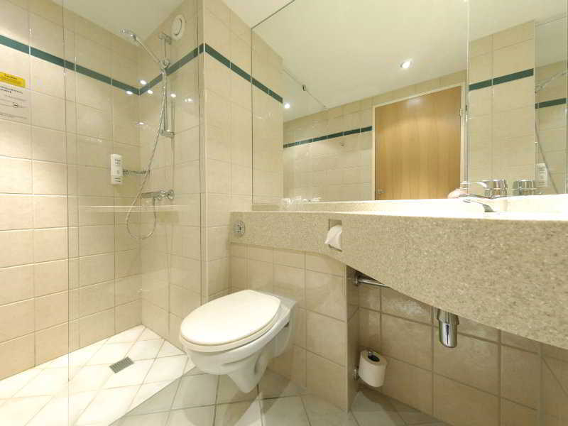 Travelodge Glasgow Airport Hotel Zewnętrze zdjęcie
