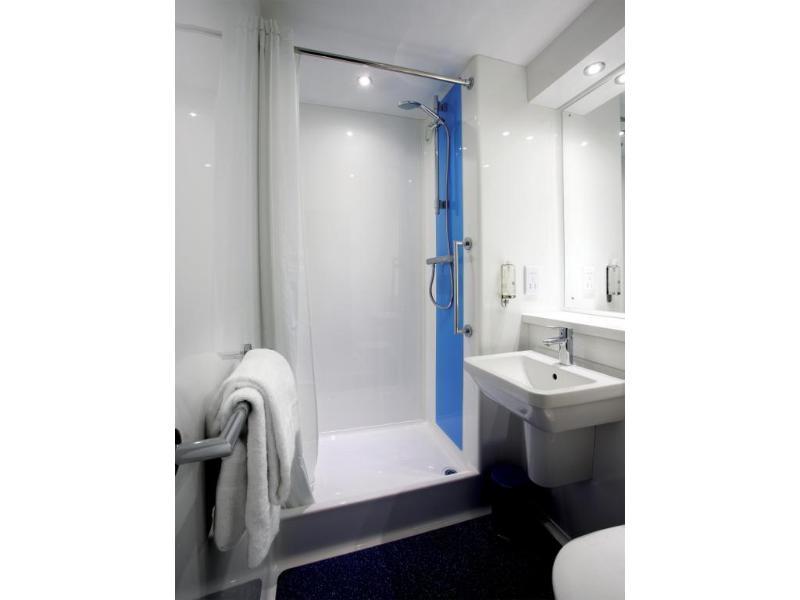 Travelodge Glasgow Airport Hotel Zewnętrze zdjęcie
